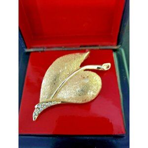 Vintage gold tone Brooch Pin Leaf with Rhinestones Signed